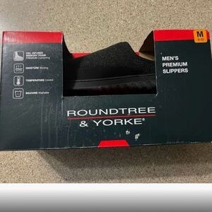 Roundtree & Yorke Men’s Premium Slippers